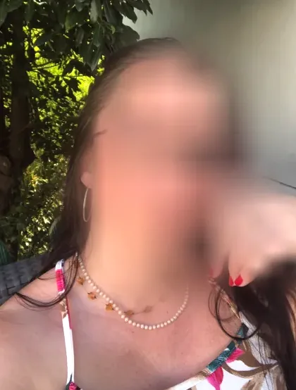 Alina, 39