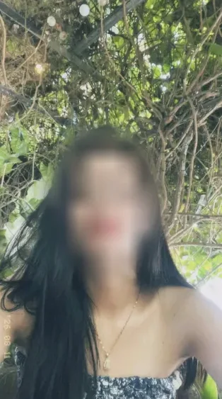Amelie, 24