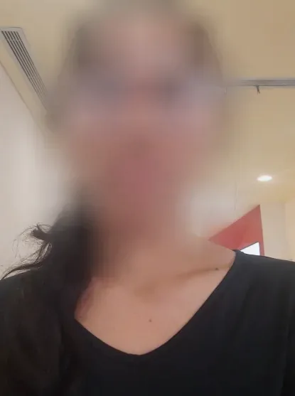 Antonia, 39