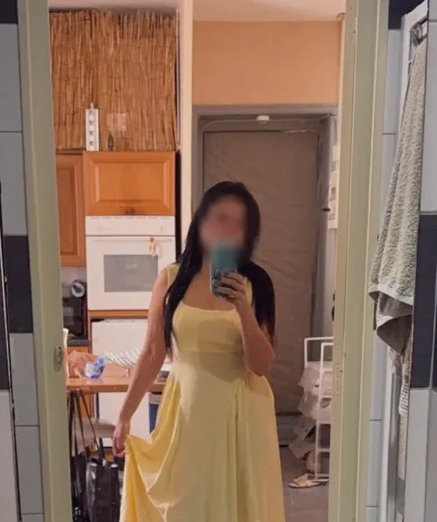 Bianca, 32