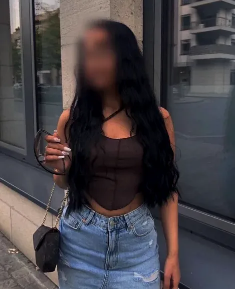 Carina, 19