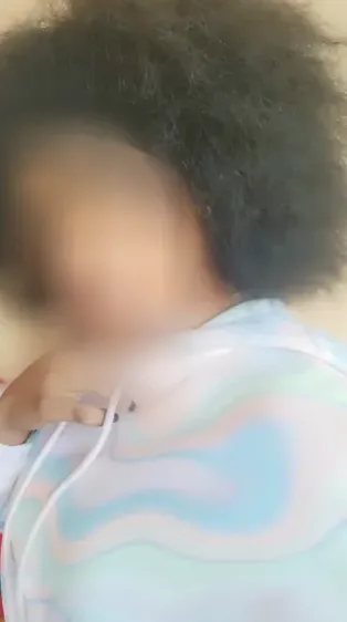 Daniela, 28