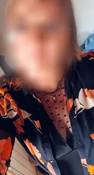 Diana, 37