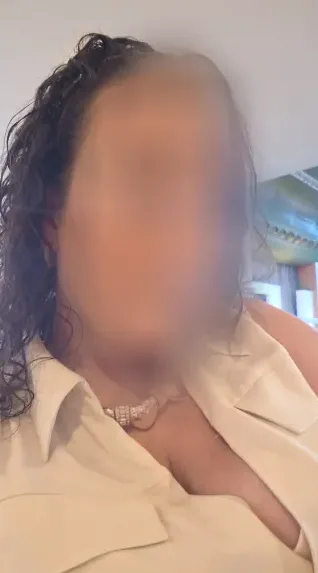 Dilara, 39