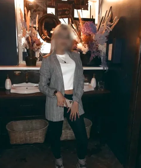 Jacqueline, 35