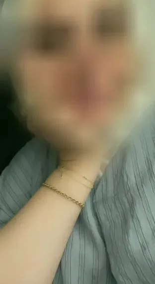Melanie, 36