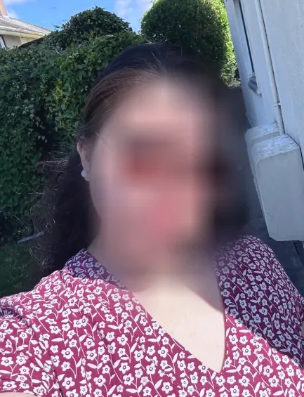 Nadine, 28