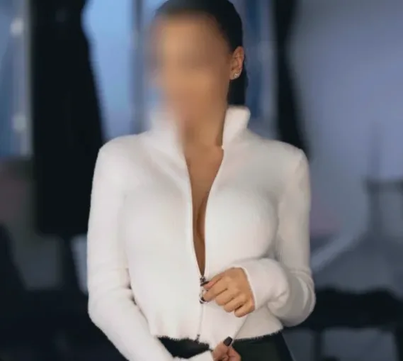 Ramona, 29