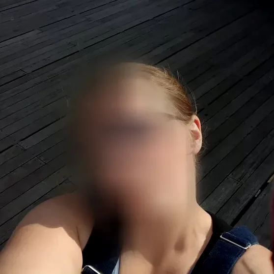 Sabrina, 32